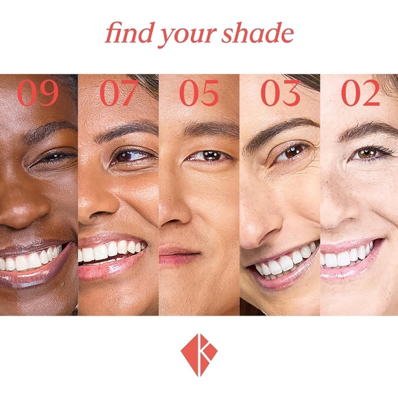 On The Glow Concealer- Shade 07 Natural Finish, Multi-Purpose, Medium-Coverage - Picture 9 of 12